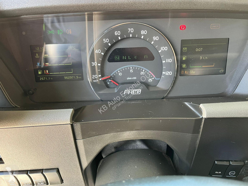 Kamion Volvo 750 6x4 HYDRAULICS