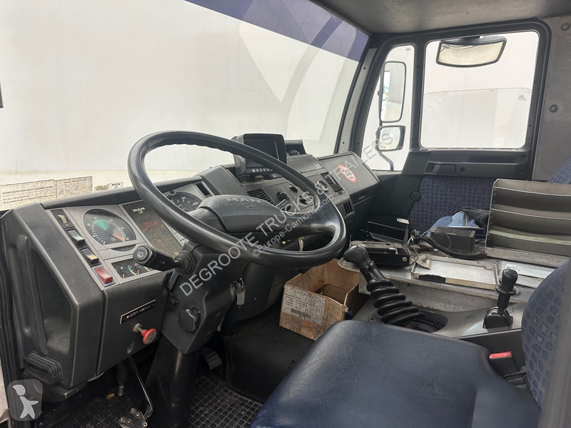 Camion MAN 8.140