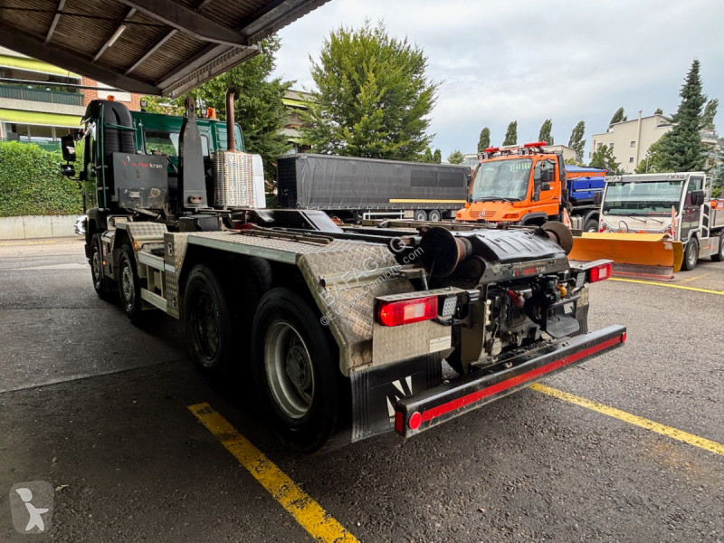 Kamion Volvo fmx-500    8x4r