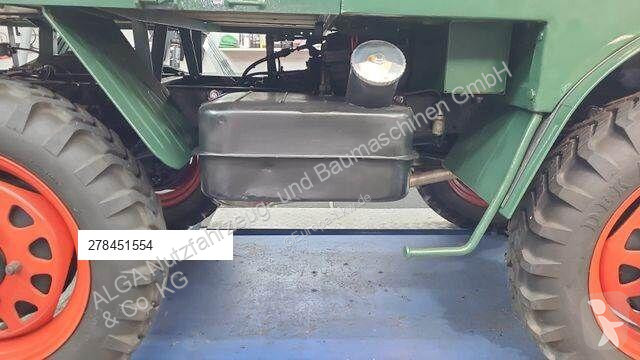 Camion Unimog 1/Restauriert