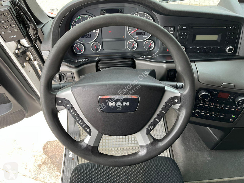 Lastbil MAN TGX 6x2 BOX L=8468 mm