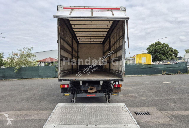 Camion Mercedes 1229