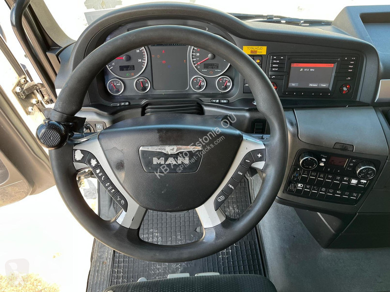 Camion MAN TGX 6x2*4 HULTSTEINS / BOX L=8553 mm