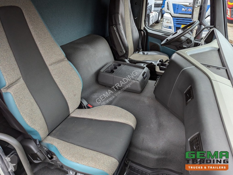 Kamion Volvo FM330 4x2 Daycab Euro6 JOAB Portal...