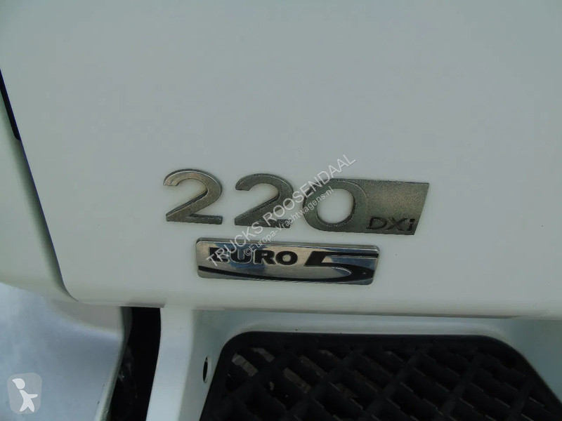 Kamion Renault 220 + euro 5 + MANUAL + lift + 12T