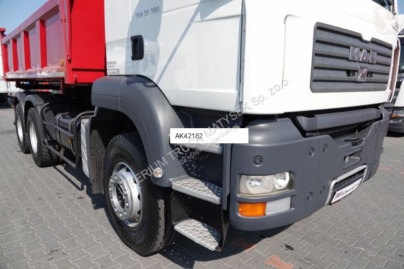 Camión MAN TGA 33.390 / 6X4 / WYWROTKA 2...