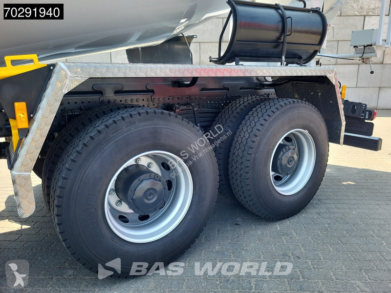 Camion Mercedes 4245 8X4 NEW! 12m3 Schwing...