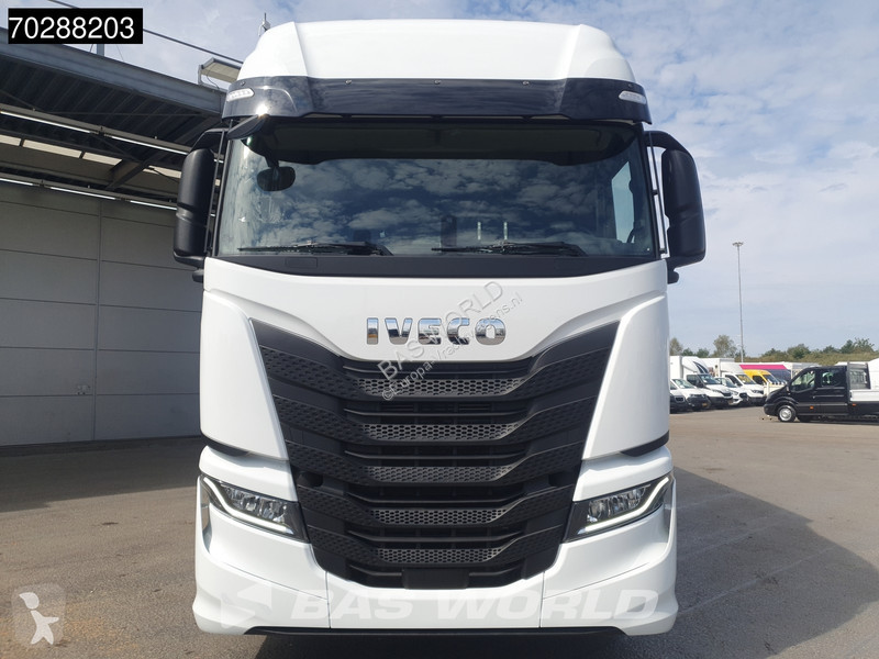 Camion Iveco S-Way 490 6X2 NEW! Lift+Steering...
