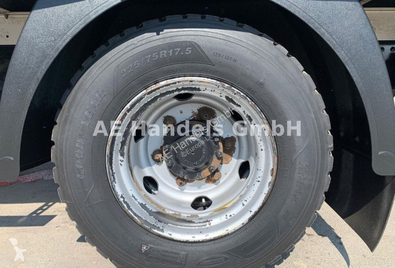 Lastbil MAN TGL 8.220