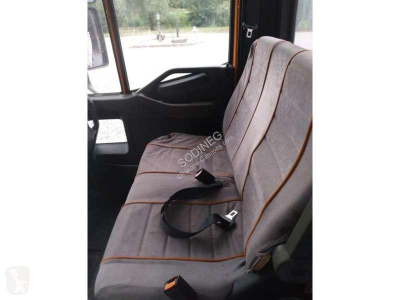 Camion Iveco  GRUE TECTOR 130E18
