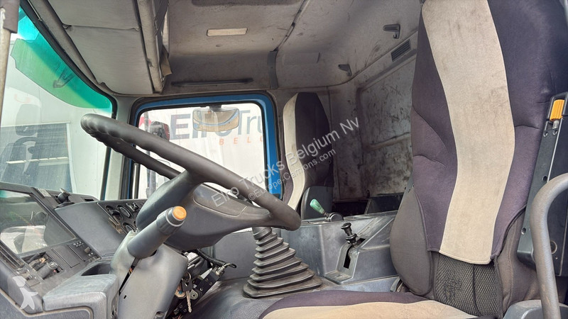 Camión Mercedes actros (6X6 / BOITE MANUELLE...