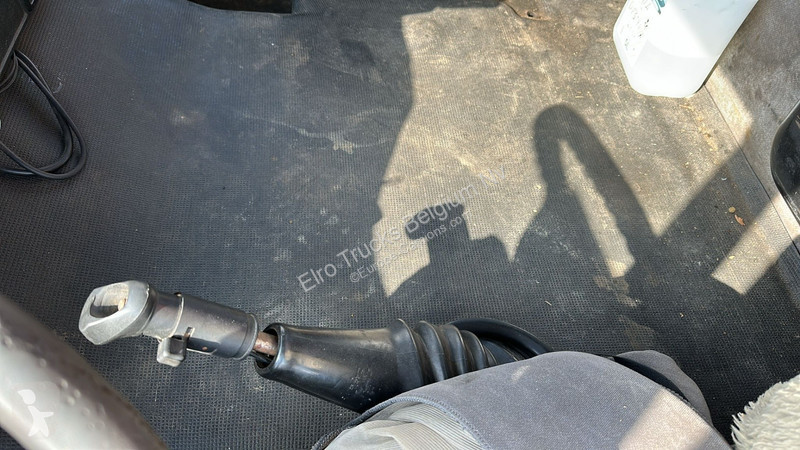 Kamion MAN (MANUAL PUMP / POMPE MANUELLE /...