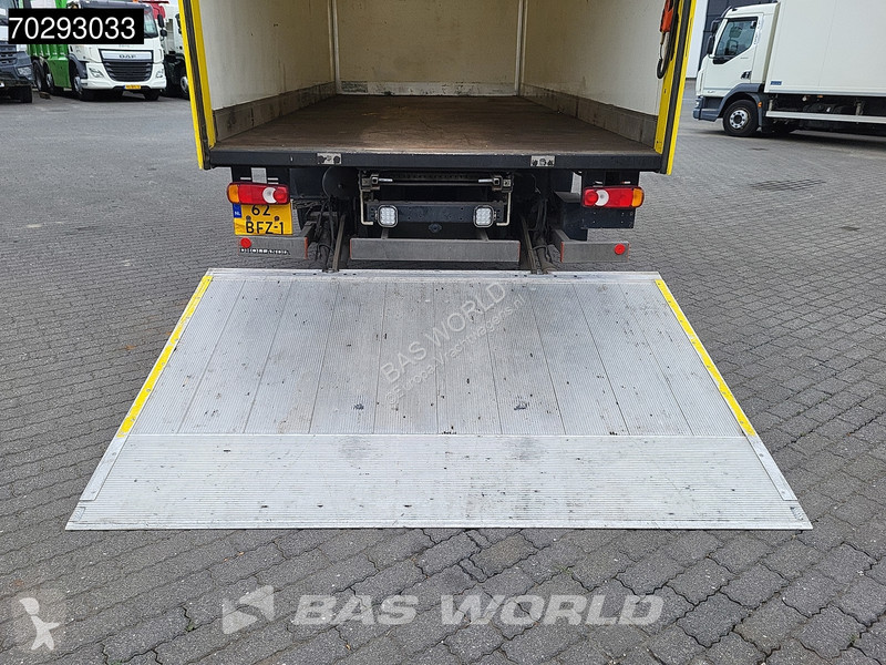 Kamion DAF 220  4X2 12tonner TailGate Manual...