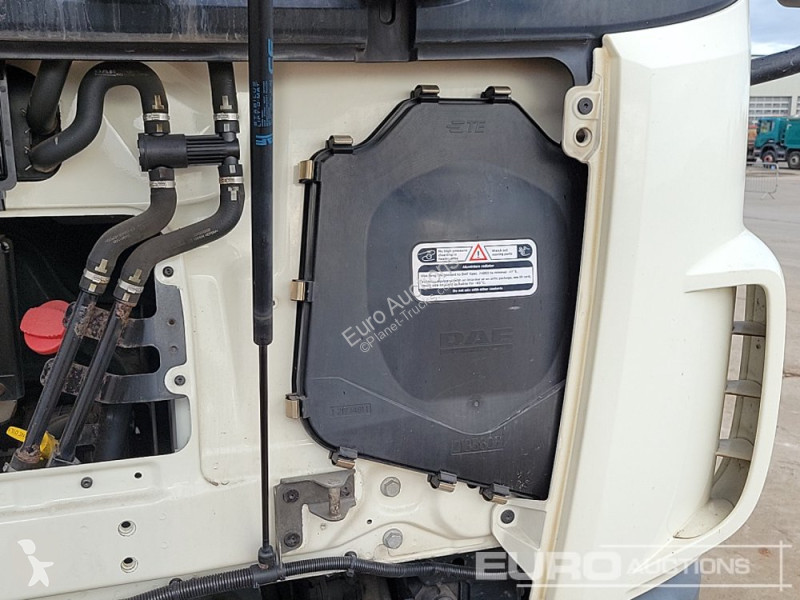 Camion  CF230