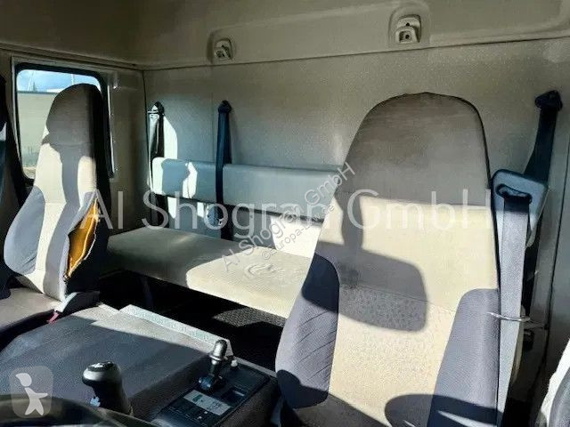 Kamion Renault 280...