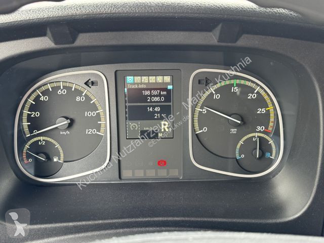 Camion Mercedes 824L Koffer 7,1m LBW Klima...