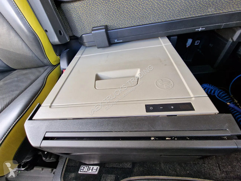 Kamion Volvo 16650 6x2 Globetrotter - 28M3 Bulk...