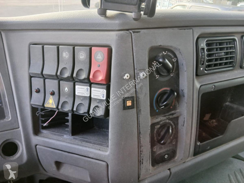 شاحنة Renault 420 DCI
