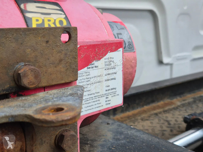 شاحنة Volvo 250 E6 DoKa 7 Sitze/ Abschlepp/...