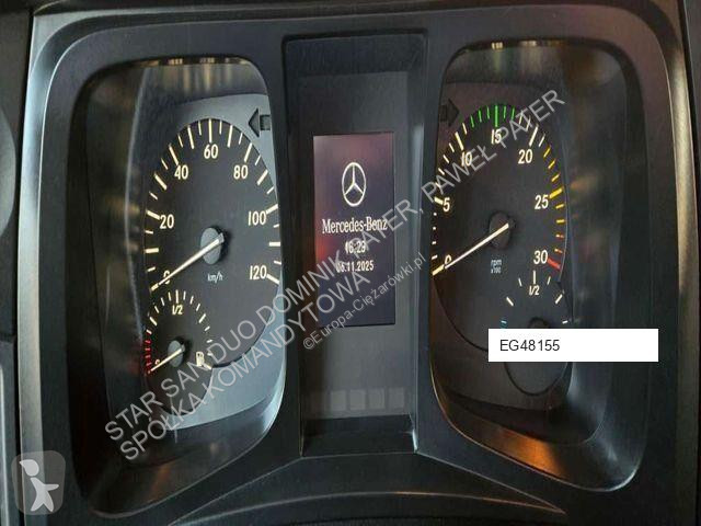 شاحنة Mercedes AROCS 1830 4x4 refrigerated camper