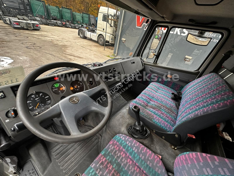 شاحنة Mercedes 4x2 4Pferdetransporter