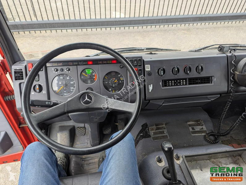 شاحنة Mercedes AF 4x4 Dubbelcab 6Cil - 9 Pers -...
