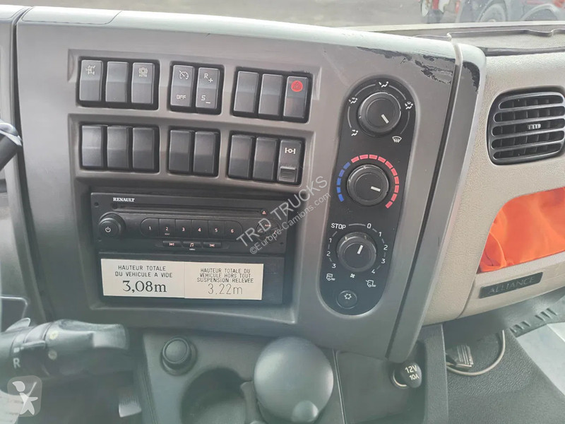 شاحنة Renault 270 DXI - 11000L FUEL / CARBURANT...