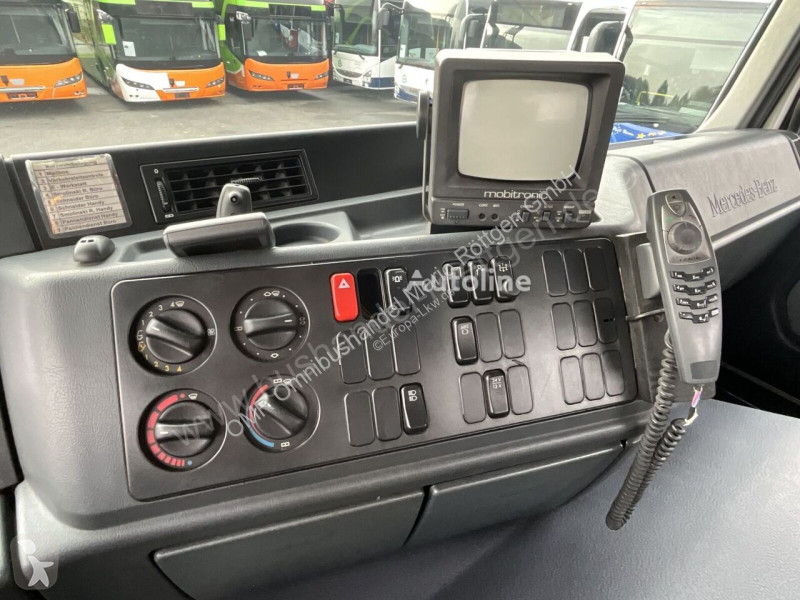 Mercedes 2031 Abschlepper truck