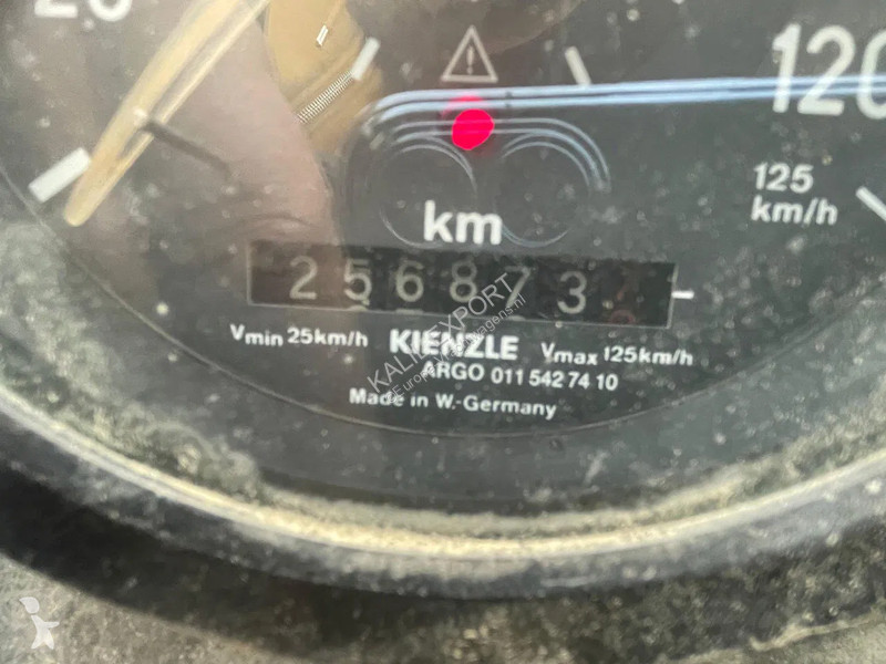 شاحنة Mercedes SK Putzmeister 32 Meter Concrete...