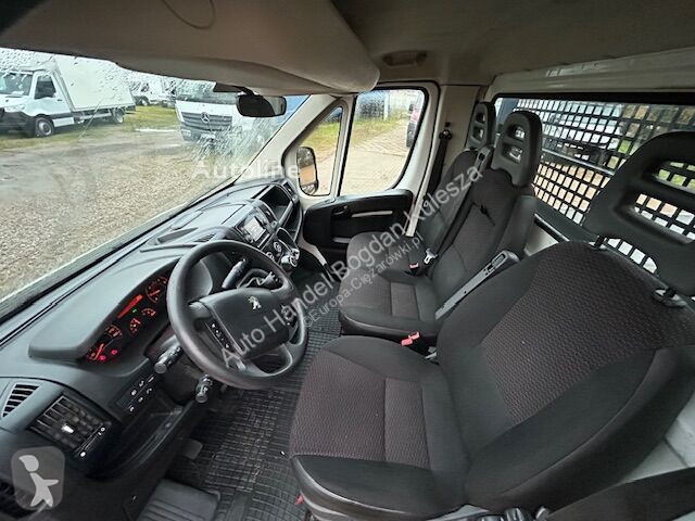 Samochód dostawczy Peugeot 2.2