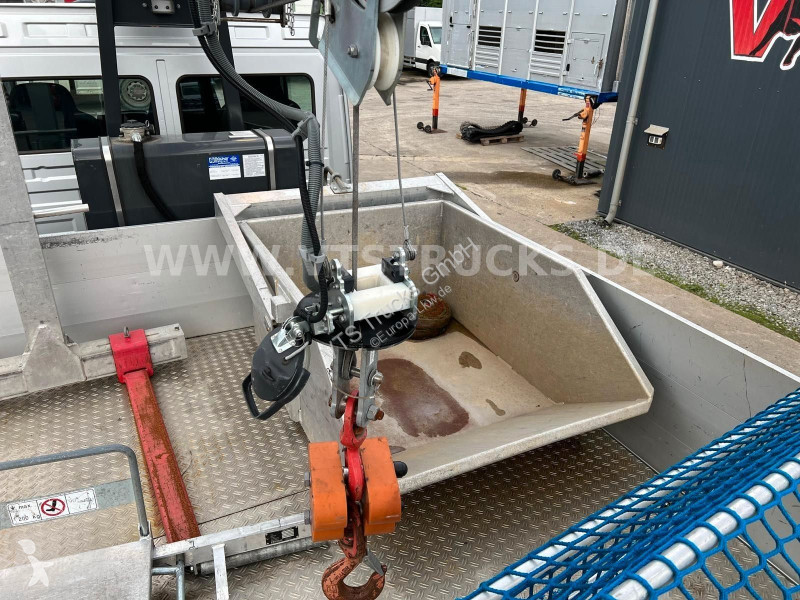 شاحنة Mercedes 1223 4x2 Böcker-Dachdeckerkran