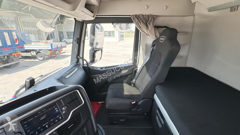 Camion Iveco 490 4x2