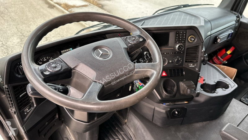 شاحنة Mercedes 4145  8x4
