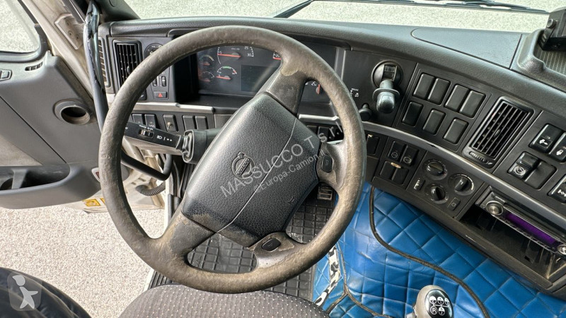 شاحنة Volvo FM 9 4x2