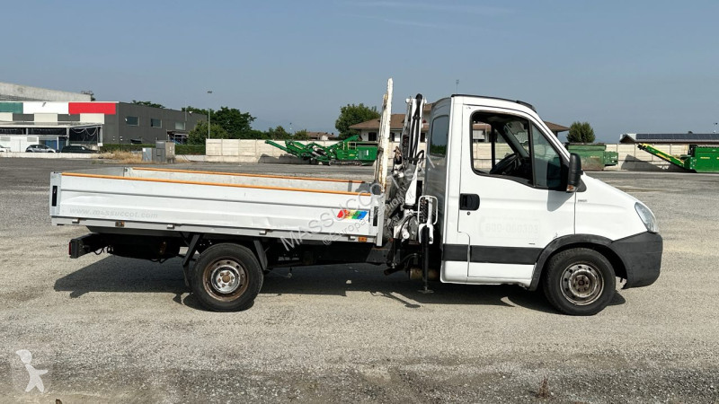 شاحنة Iveco - 29L 12