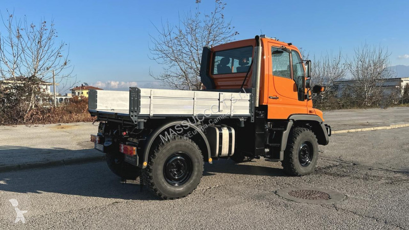 شاحنة Mercedes 405-10 4X4