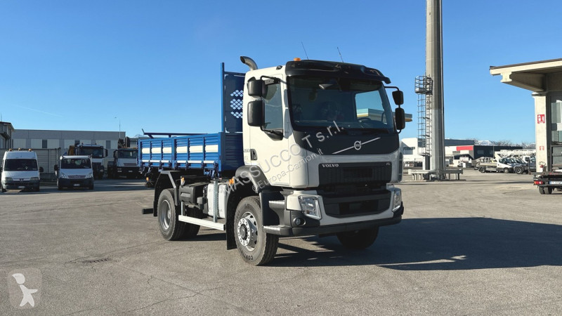 شاحنة Volvo FL280 4x4