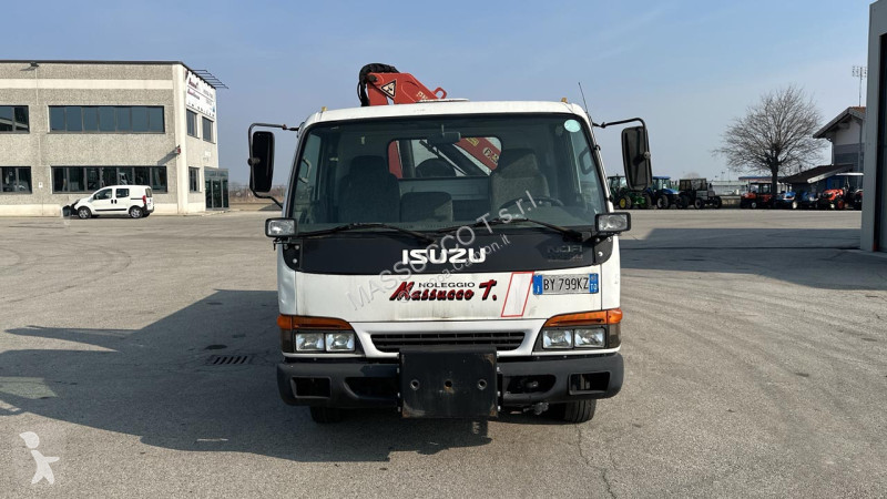 شاحنة Isuzu NQR75 4X2