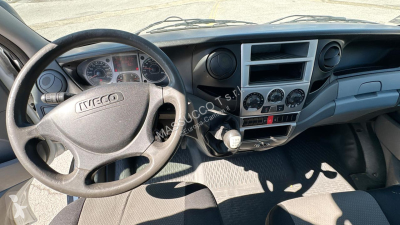 Camion Iveco DAILY 35C13 4X2