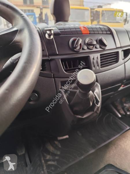شاحنة Iveco