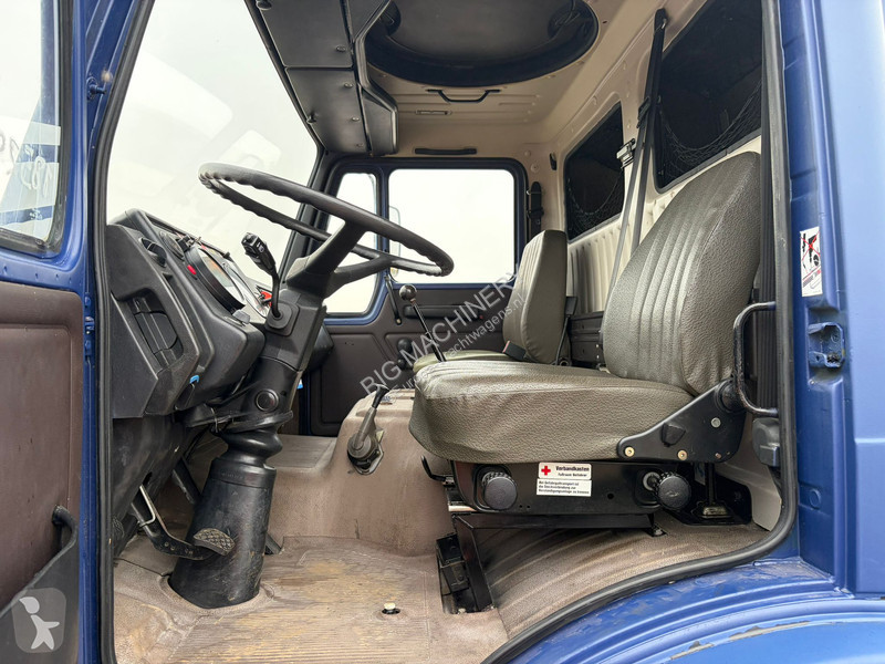 شاحنة Mercedes 4X4 blue
