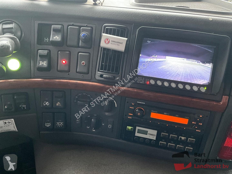 Lastbil Terberg FM2000-T 8X8 met 18m3 kipper en...