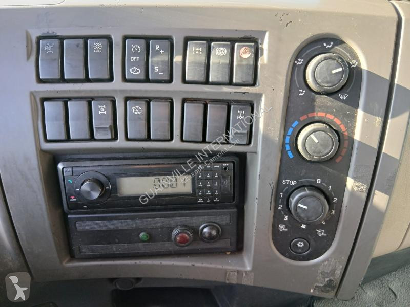 شاحنة Renault 370 DXI