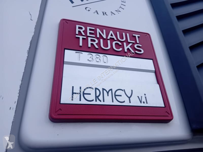 شاحنة Renault 380 Gamme T