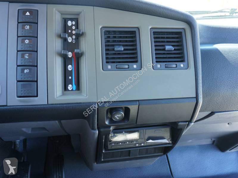 Teherautó Nissan 56.15