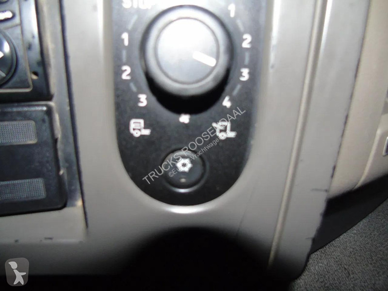 شاحنة Renault 410DXI + 8X4 + MANUAL + SPRING