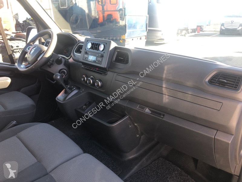 شاحنة Renault  2.3  180 c.v.  FURGON PARA 2...