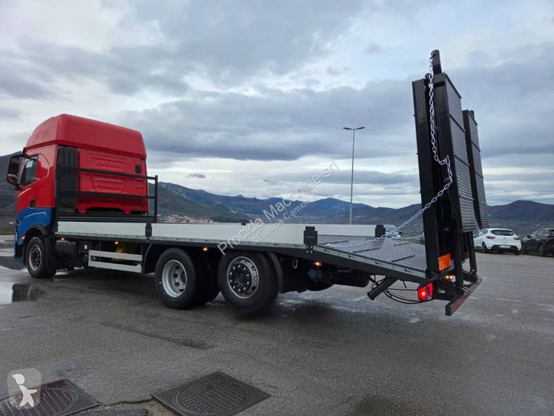 شاحنة Iveco