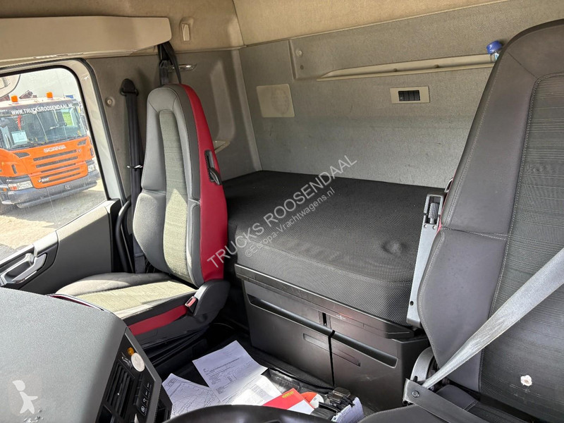 شاحنة Volvo 500 8x4 + PALFINGER PK 34002 6x EXT...
