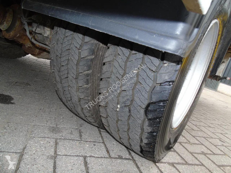 شاحنة Volvo FL 240 + 12t + euro 5 + lift